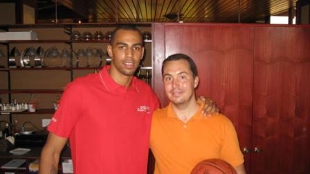 Août 2011 – Tristan rencontre Thabo Sefolosha